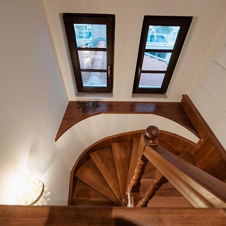 Emerald Suites Florina Eksteriør billede