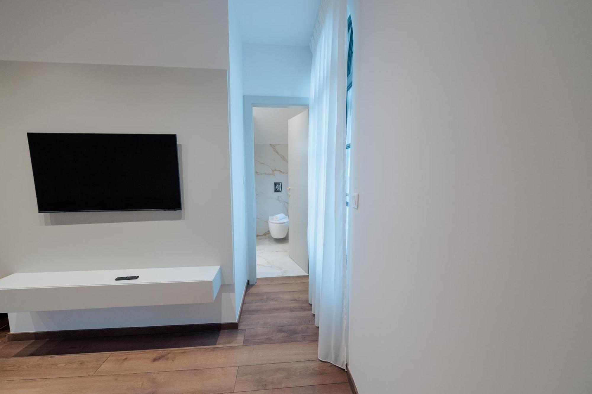 Emerald Suites Florina Eksteriør billede