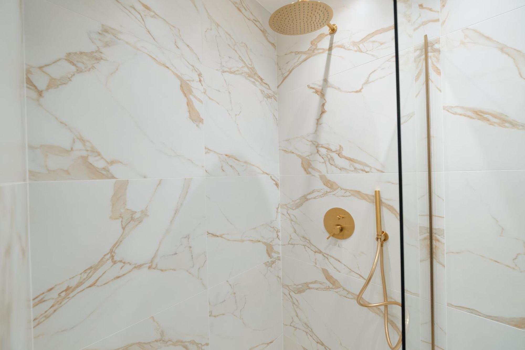 Emerald Suites Florina Eksteriør billede